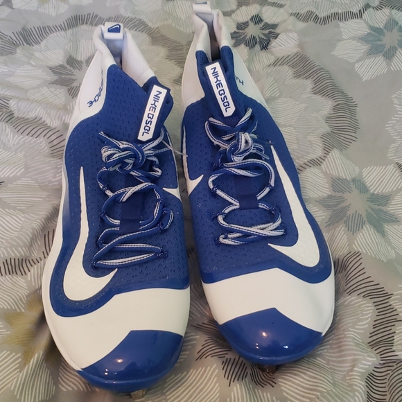 Nike Huarache Football Cleats . - Picture 2 of 5